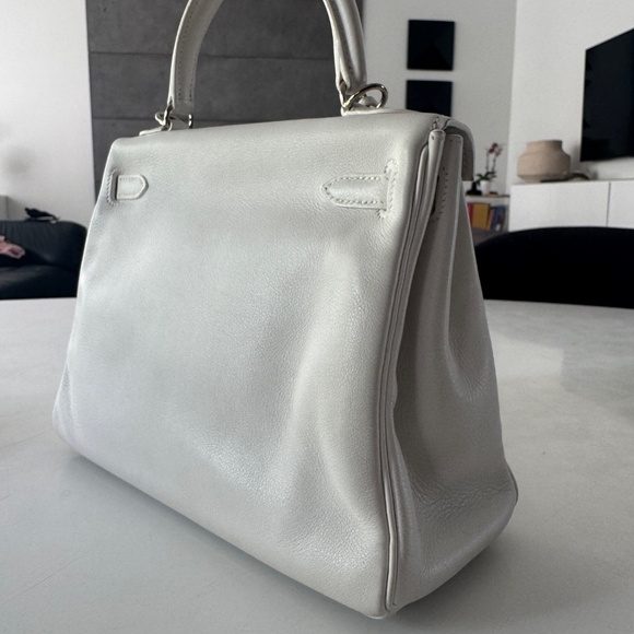 Hermes’ Kelly 25 Blanc White Palladium Hardware - Picture 4 of 8